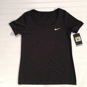 NWT Nike dry fit tee